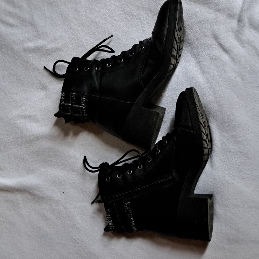 Rampage Boots